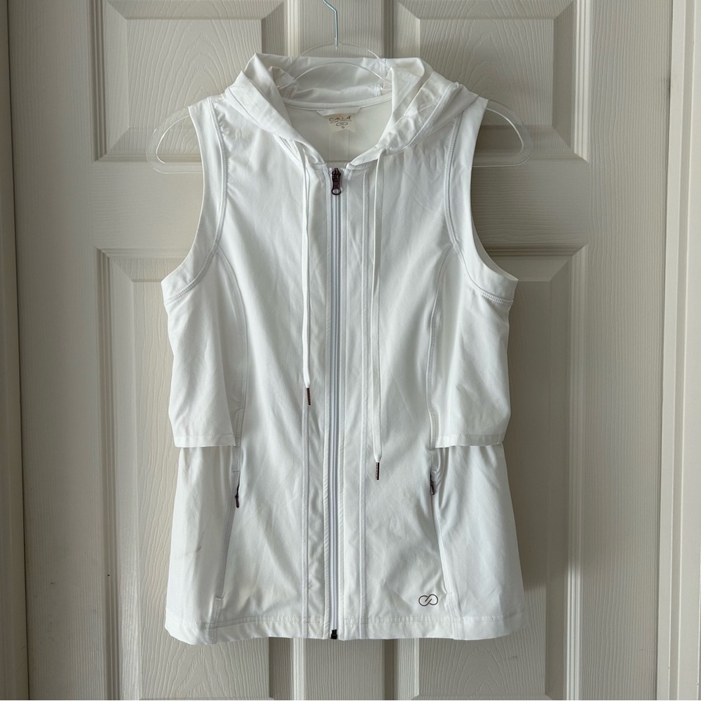 CALIA by Carrie Underwood White Hooded Vest